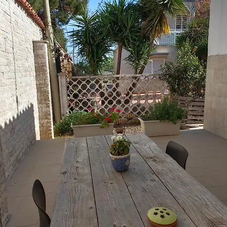Valletta Hotel *